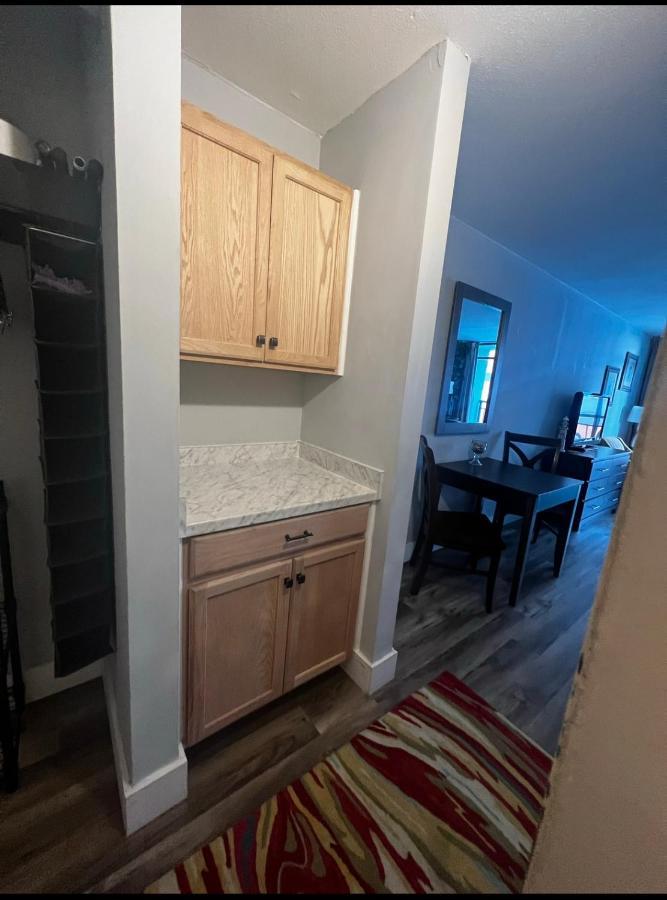 Hotel Upgraded At Landmark ! 17 Pools, Lazy Rivers, Jacuzzis! 814 Myrtle Beach