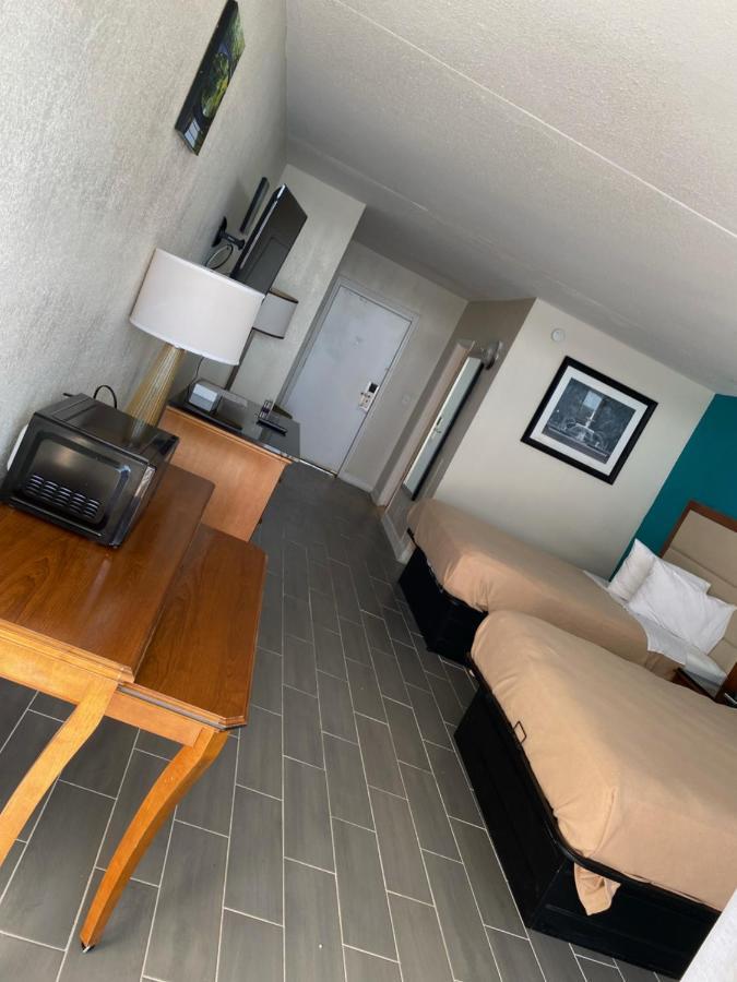 Hotel Summer Wind Ocean Front Myrtle Beach