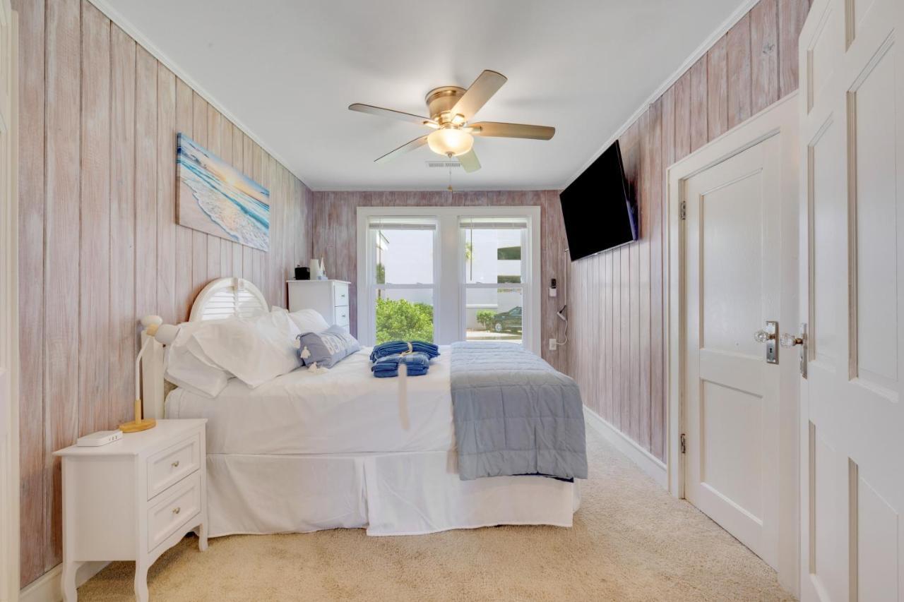 Beachy Keen, North Myrtle Single-family House, 150 Feet To Ocean! Pets Welcome! Myrtle Beach