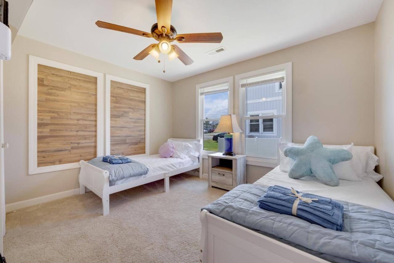 Beachy Keen, North Myrtle Single-family House, 150 Feet To Ocean! Pets Welcome! Holiday home