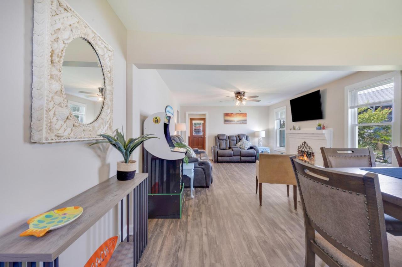 Beachy Keen, North Myrtle Single-family House, 150 Feet To Ocean! Pets Welcome! Holiday home