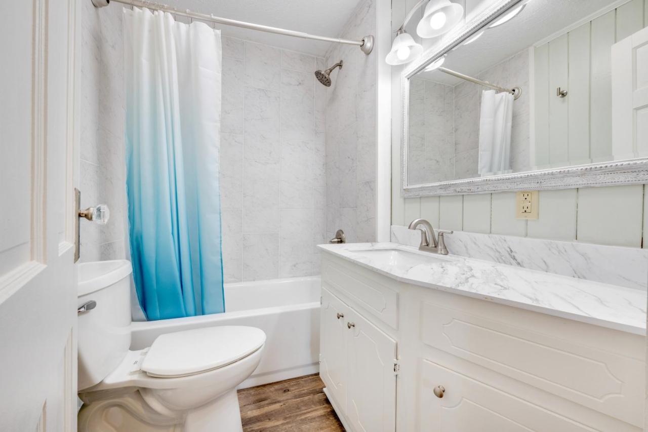 Beachy Keen, North Myrtle Single-family House, 150 Feet To Ocean! Pets Welcome! * Myrtle Beach