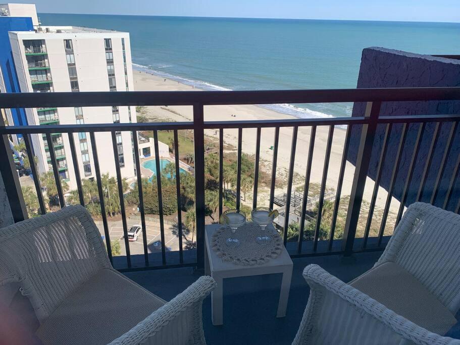 Royal Retreat-amazing View-king Bed-1 Bedroom-full Kitchen-free Parking-self Check-in Myrtle Beach