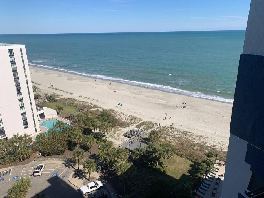 Royal Retreat-amazing View-king Bed-1 Bedroom-full Kitchen-free Parking-self Check-in Aparthotel *