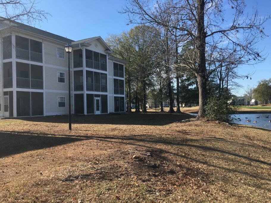 Lovely 1-bedroom In River Oaks Golf *