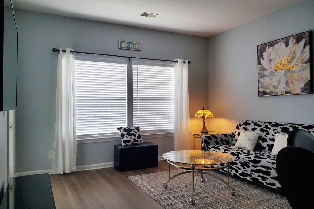 Remodeled One Bedroom At Fairways
