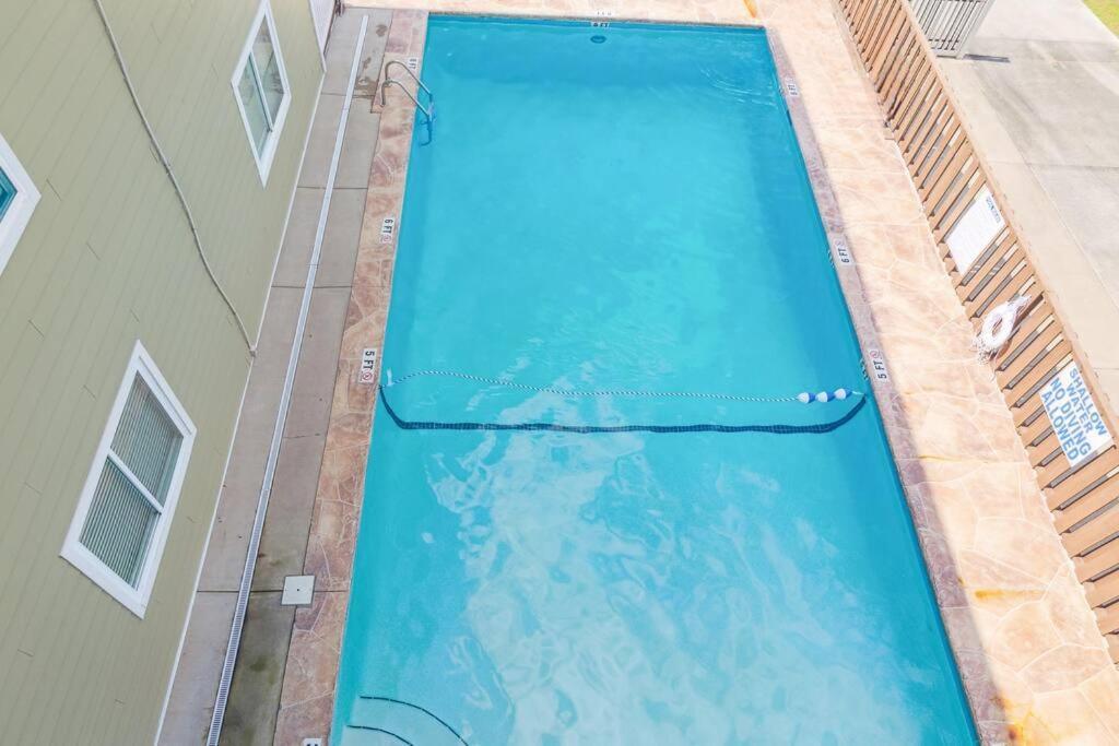 Right Across Pool View Private Balcony By Zen Living Short Term * Myrtle Beach