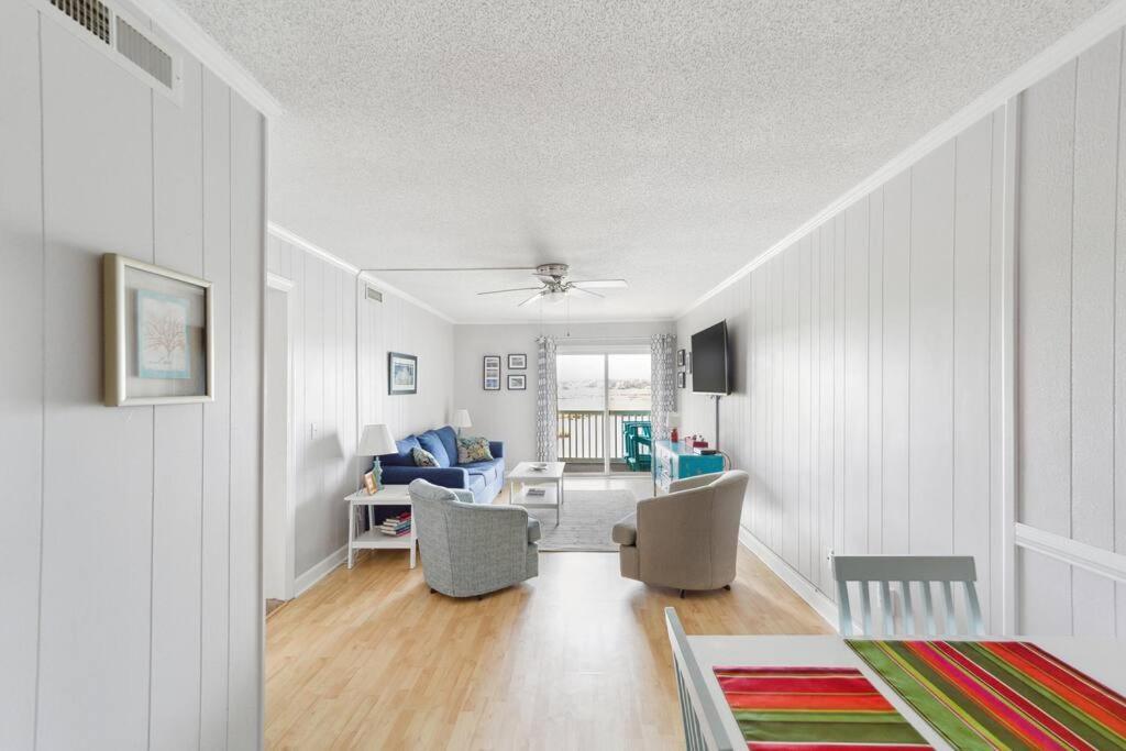 Apartment Right Across Pool View Private Balcony By Zen Living Short Term Myrtle Beach