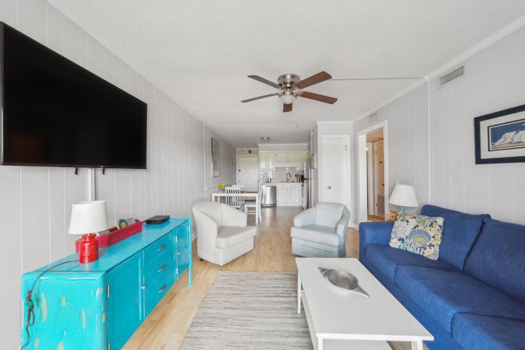 Apartment Right Across Pool View Private Balcony By Zen Living Short Term