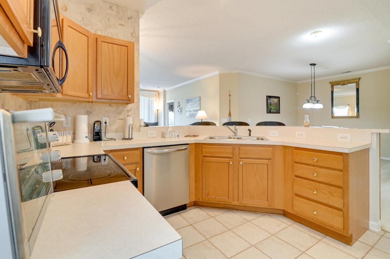 Lovely Myrtle With Golf Course Views!