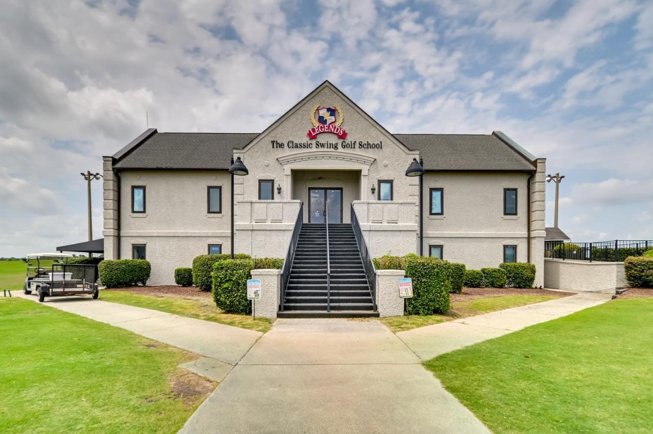 Lovely Myrtle With Golf Course Views! *