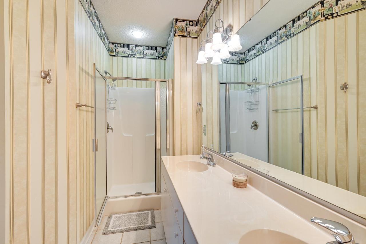 Lovely Myrtle With Golf Course Views! *