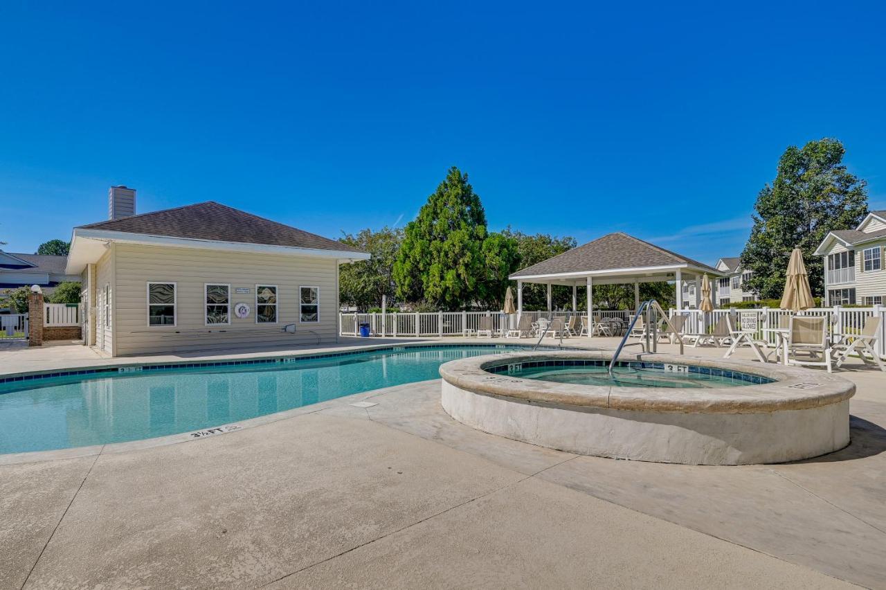 Lovely Myrtle With Golf Course Views! Myrtle Beach
