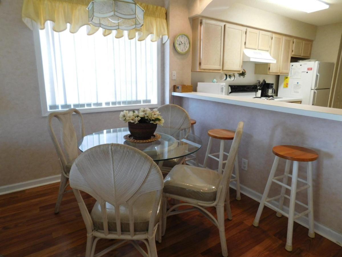 Apartment Tilghman Shores D9 *