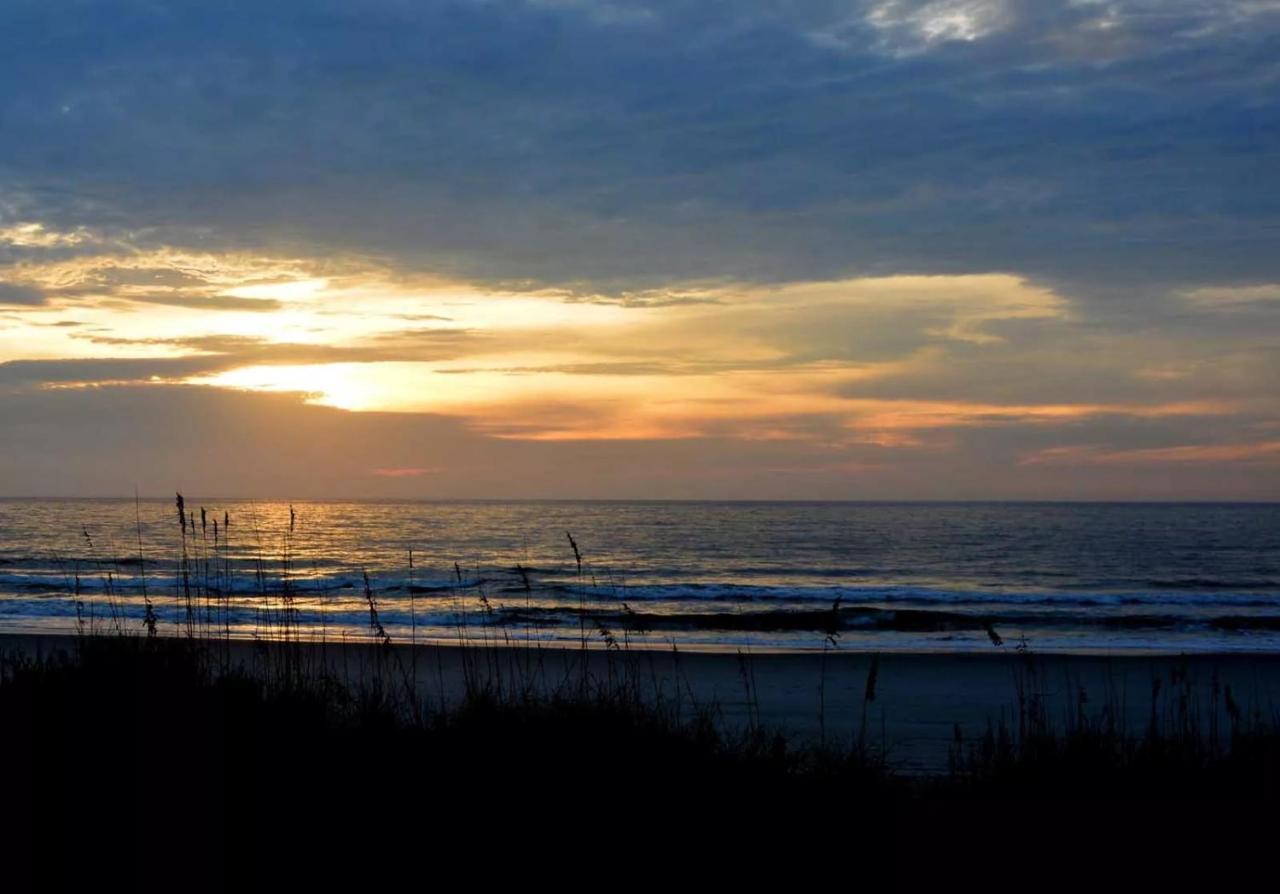 9 Palms Inn