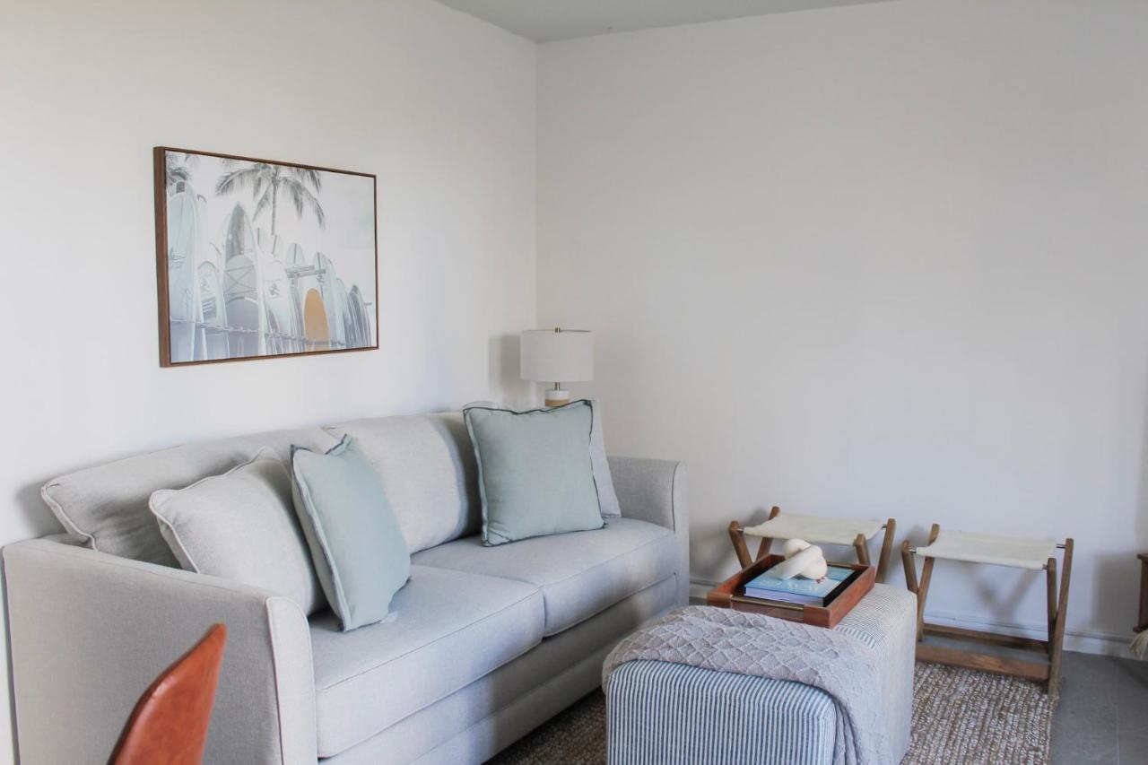 9 Palms Inn