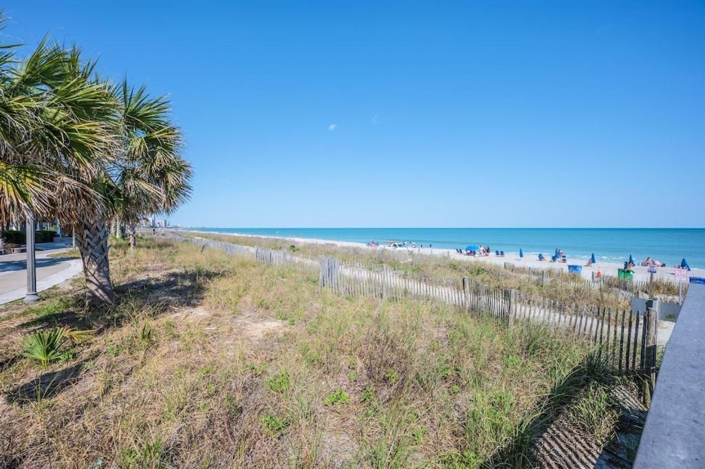 Oceanfront,heated Pools,boardwalk, Location,views!