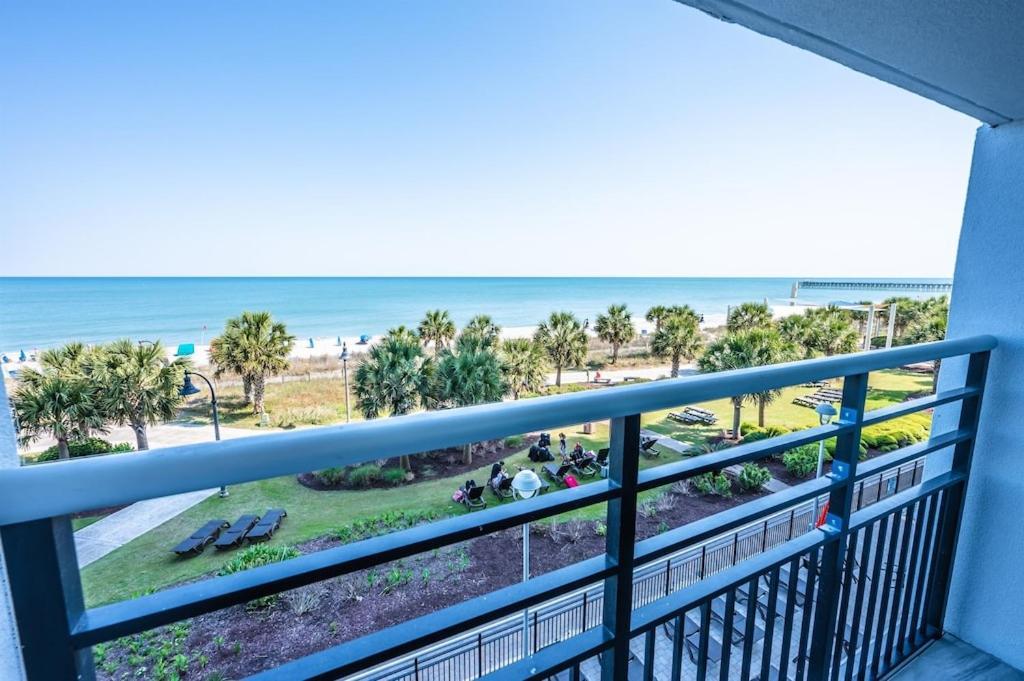 Floor,direct Oceanfront,heated Pool,boardwalk! Apartment