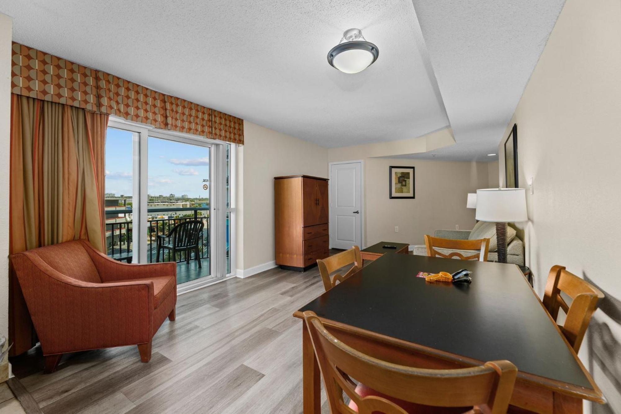 Large Bay View - Boardwalk,central,great Location! *