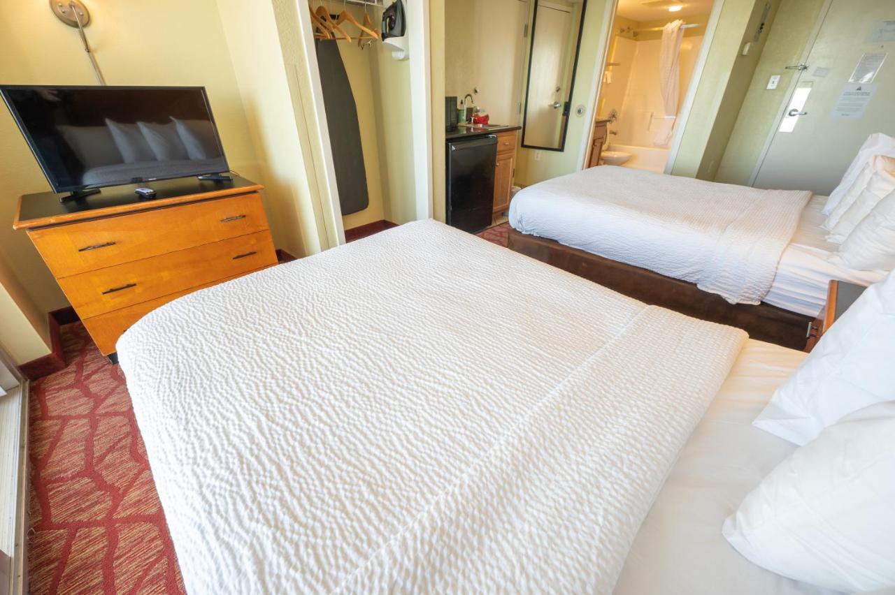 Apartment Direct Oceanfront, Heated Pool, Boardwalk, Myrtle Beach