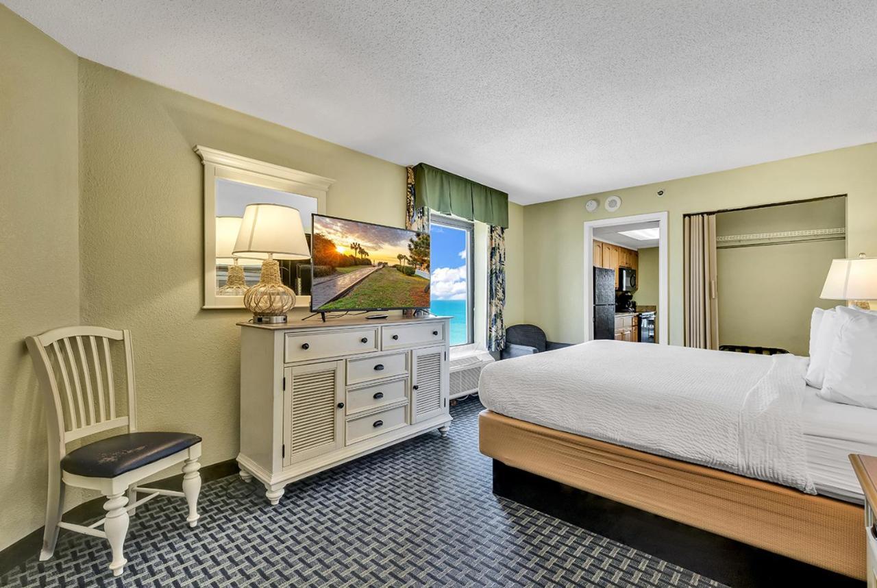 Compass Cove 1052 *