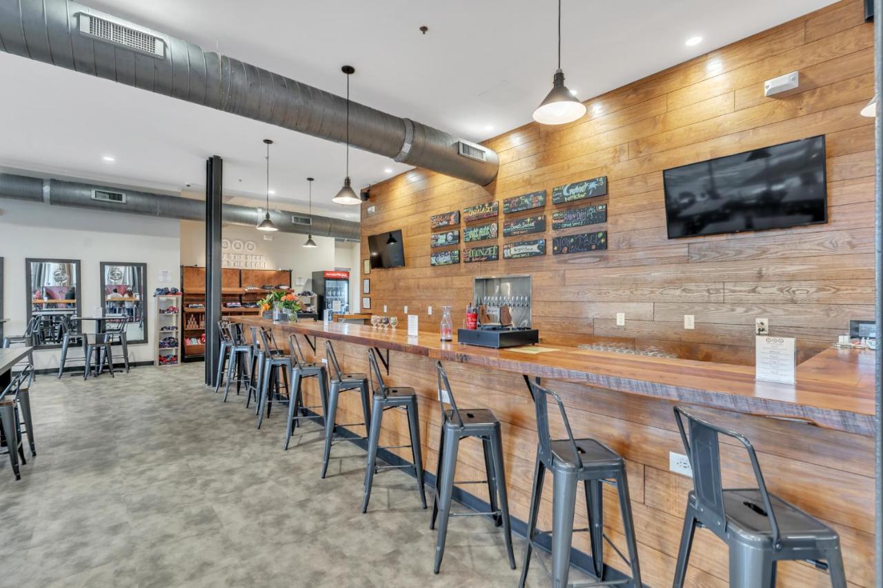 1 Bedroom @ Grand Brewery 202 *