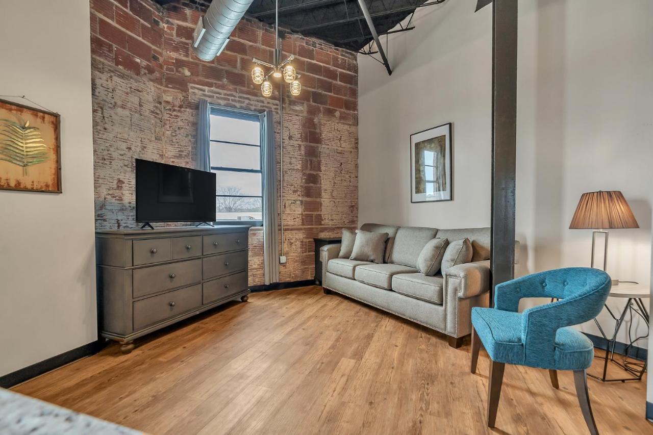 1 Bedroom @ Grand Brewery 207 Apartment