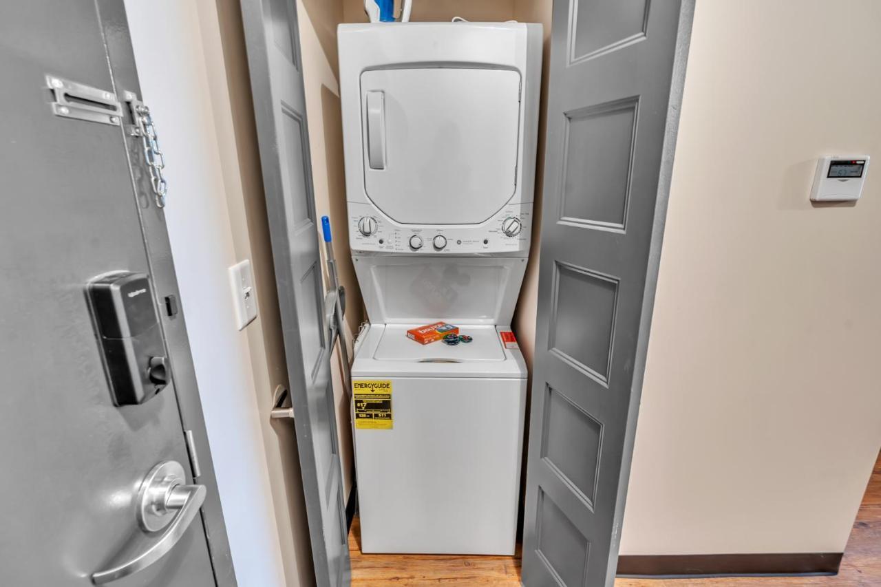 Apartment 1 Bedroom @ Grand Brewery 203 *