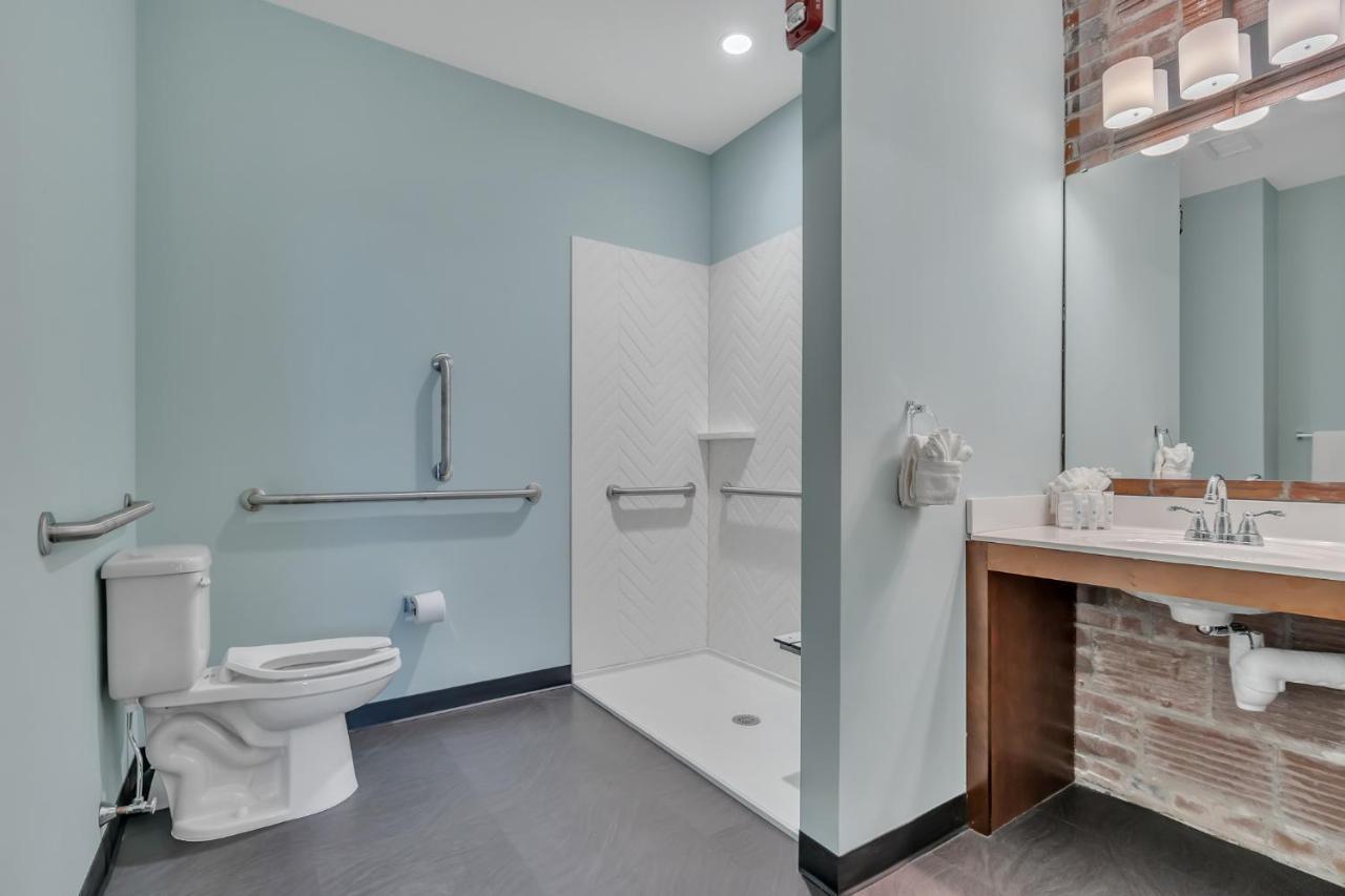 Apartment 1 Bedroom @ Grand Brewery 204