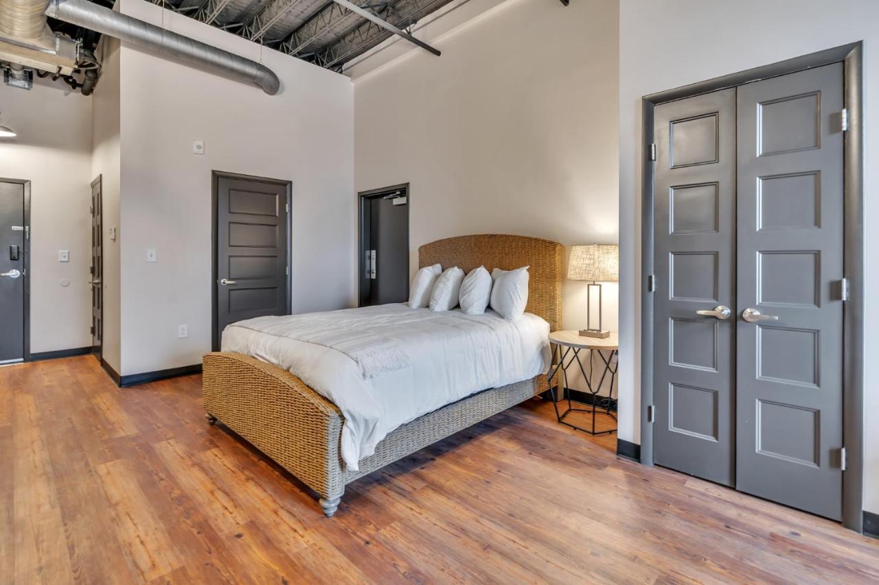 Apartment 1 Bedroom @ Grand Brewery 202
