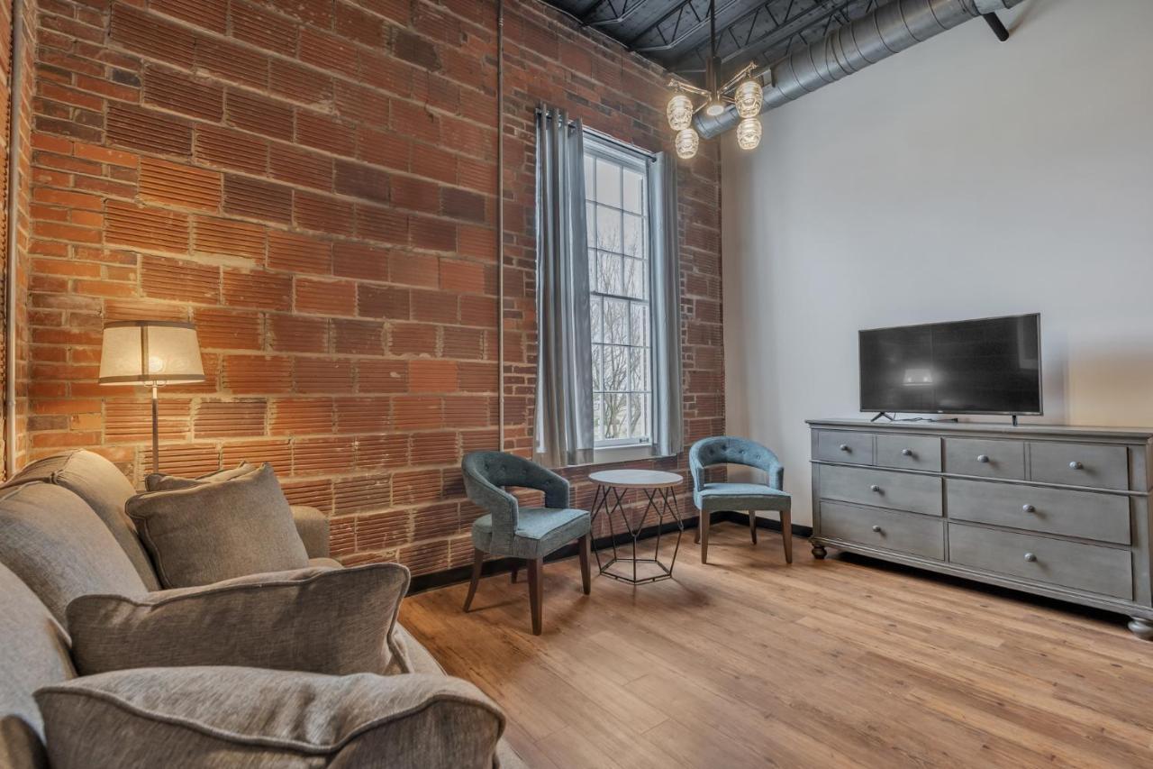 Apartment 1 Bedroom @ Grand Brewery 204