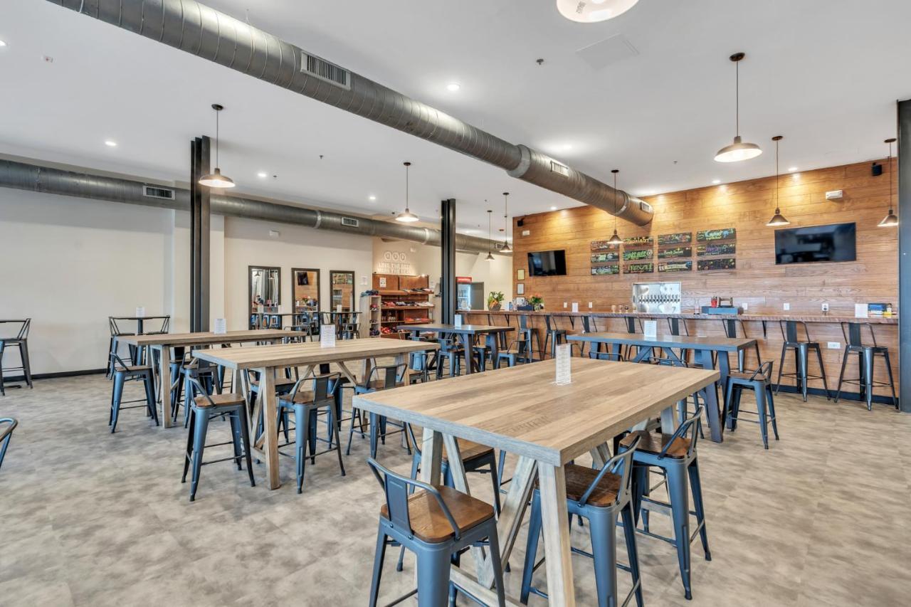 Apartment 1 Bedroom @ Grand Brewery 204