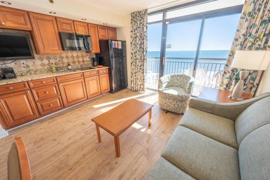 New Remodeled Direct Oceanfront Views Cove Holiday home