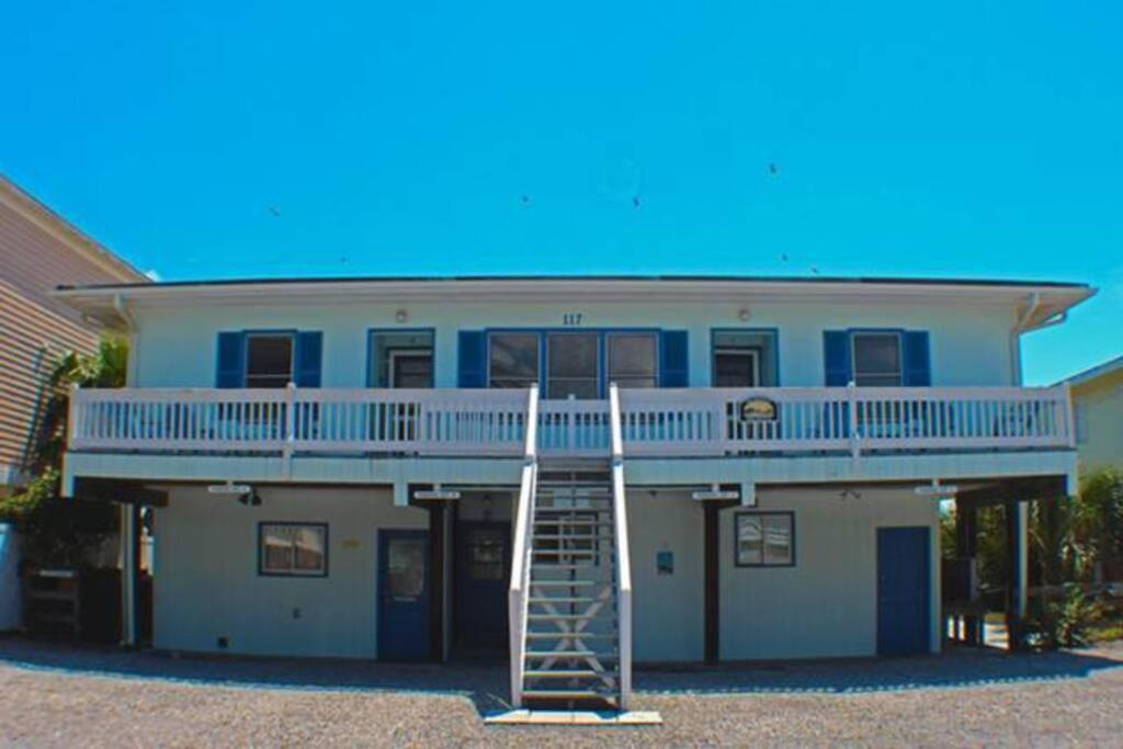 Beachfront -almost Heaven Oceanfront- Unit C/ 2br 1ba *