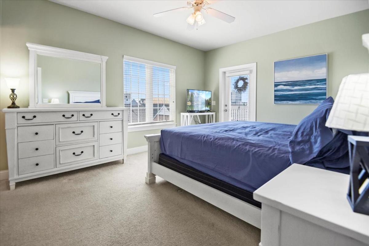 3bd 2bth Huge Condo! Golf & Beach Winter Getaway! Apartment