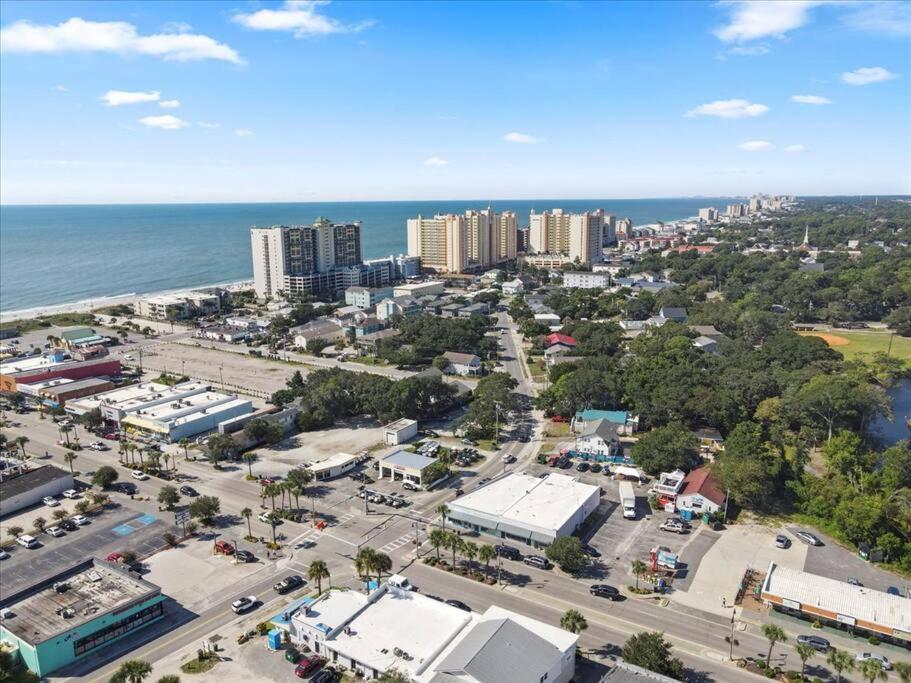 Apartment 3bd 2bth Huge Condo! Golf & Beach Winter Getaway! Myrtle Beach