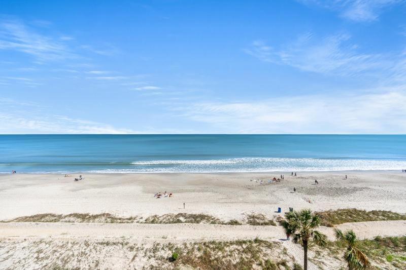 Holiday home New Holiday Sands 511 Pools, Wifi, 2br Oceanfront