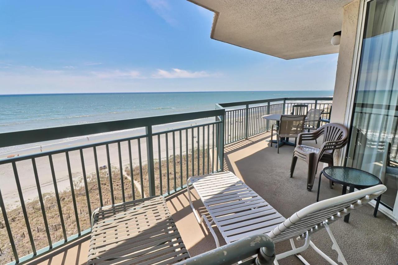 Holiday home Luxurious, Oceanfront Condo, Spectacular Views, Beachfront, Wifi, Pools, Monthly *