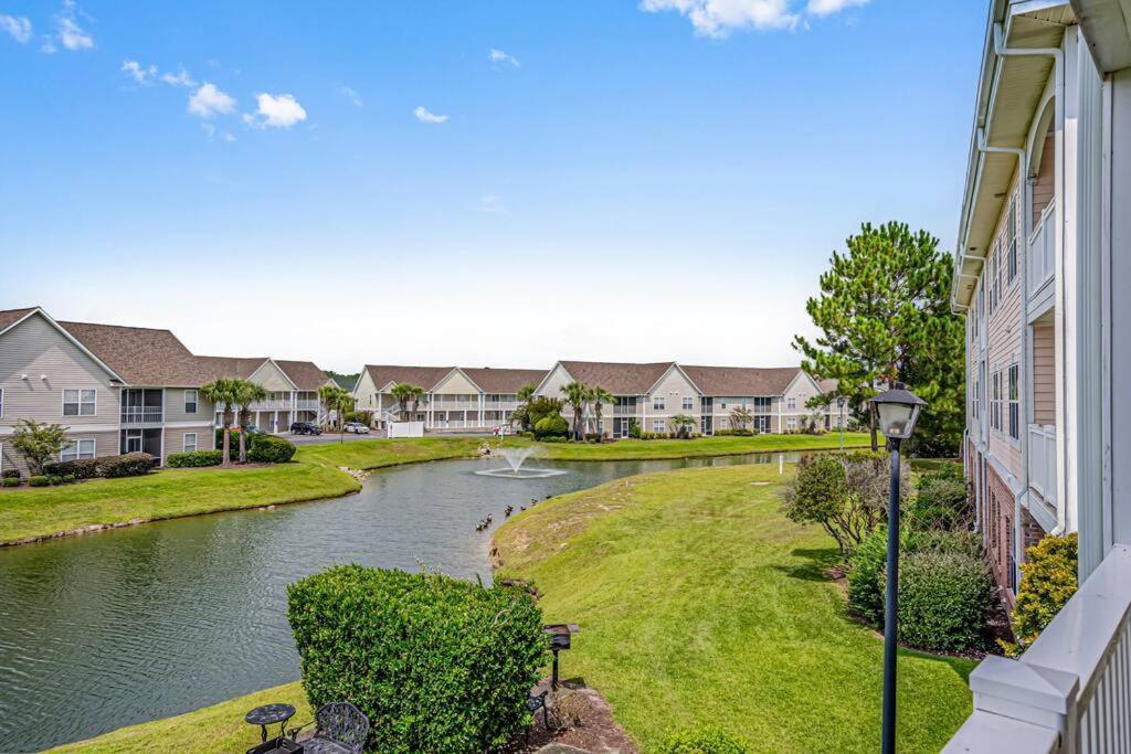 Apartment 2br 2ba Waterfront 10min To Beach And Market Common