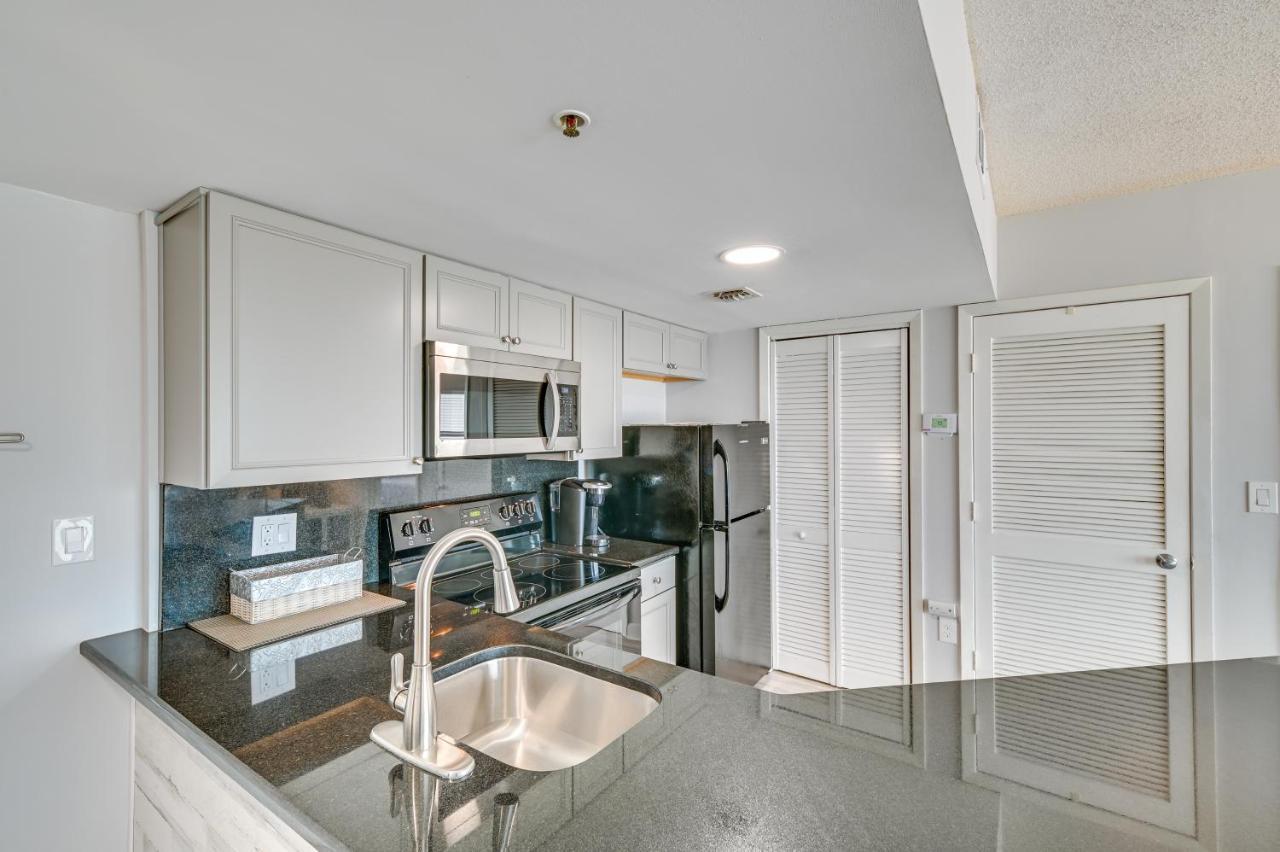 Apartment Oceanfront Myrtle With Balcony And Views!
