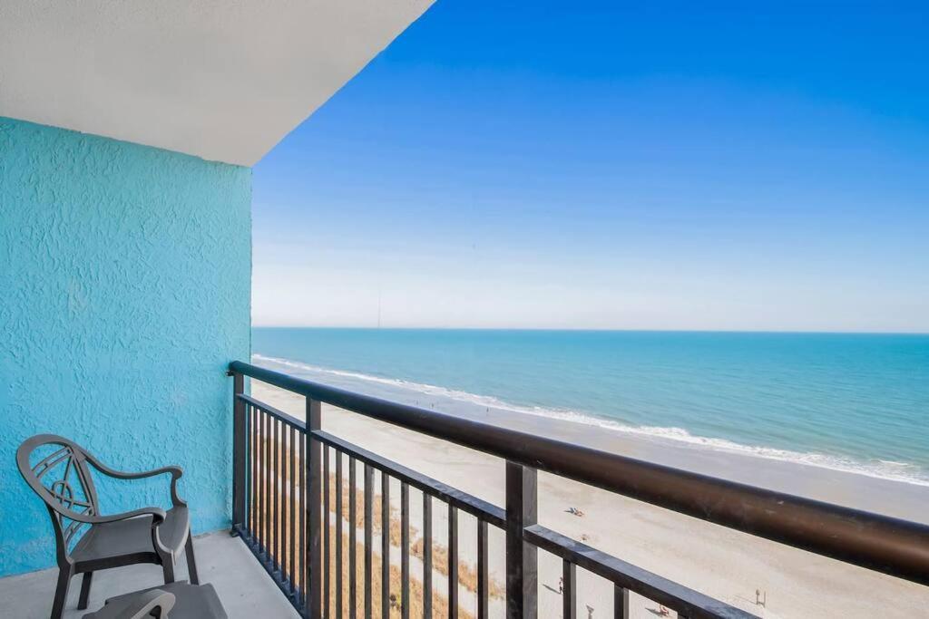 Spacious King Oceanfront 1026 Myrtle Beach