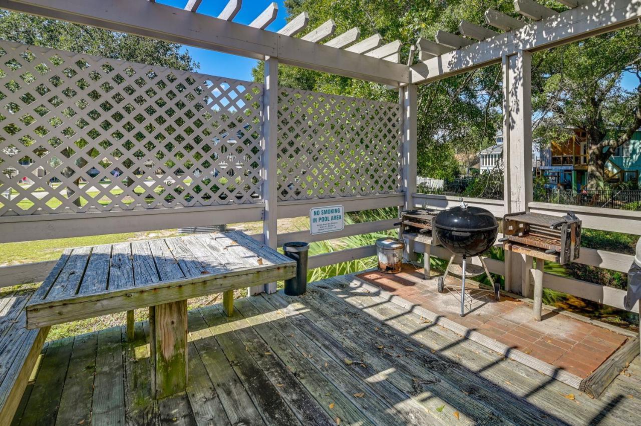 Surfside With Balcony Walk To Beach!