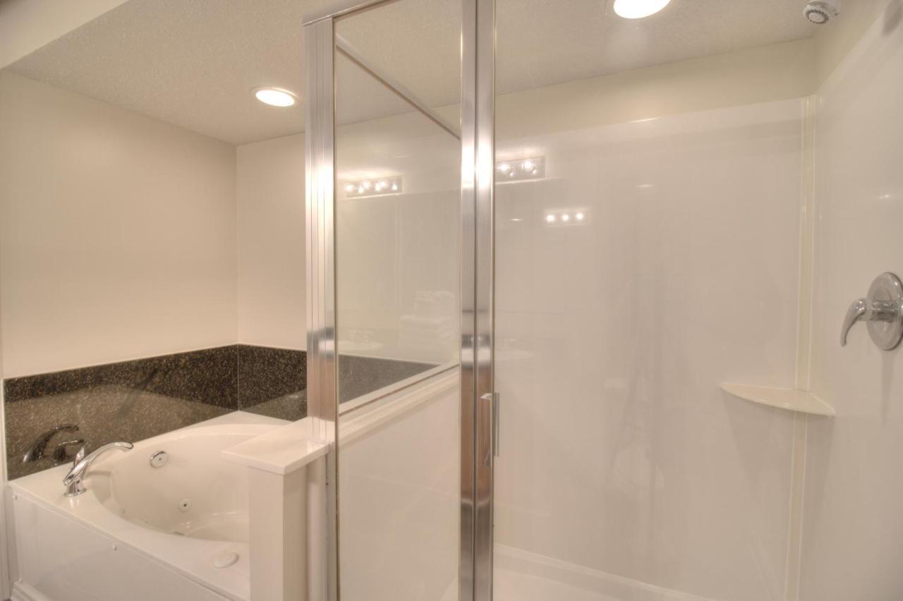 Crescent Shores South - 612