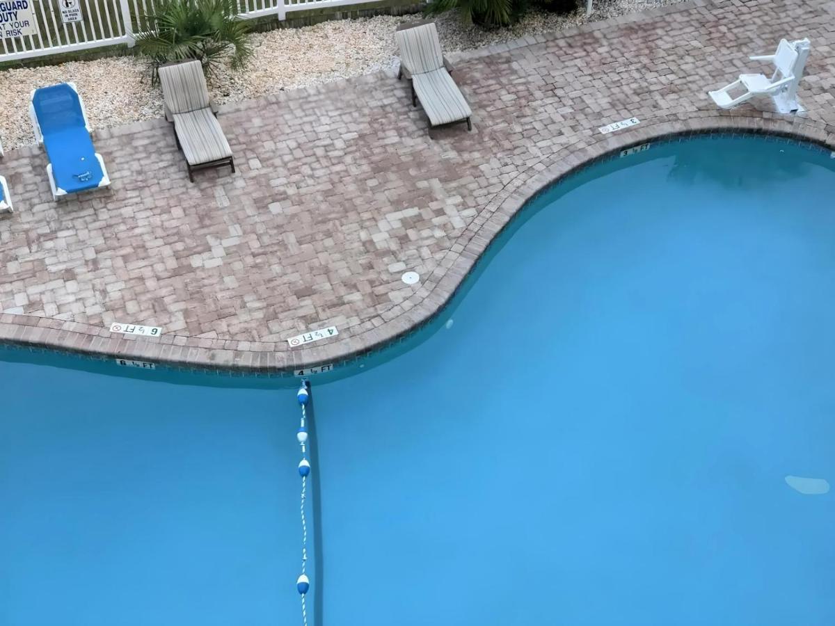 Sands Club 406, W/ Balcony + Access! *