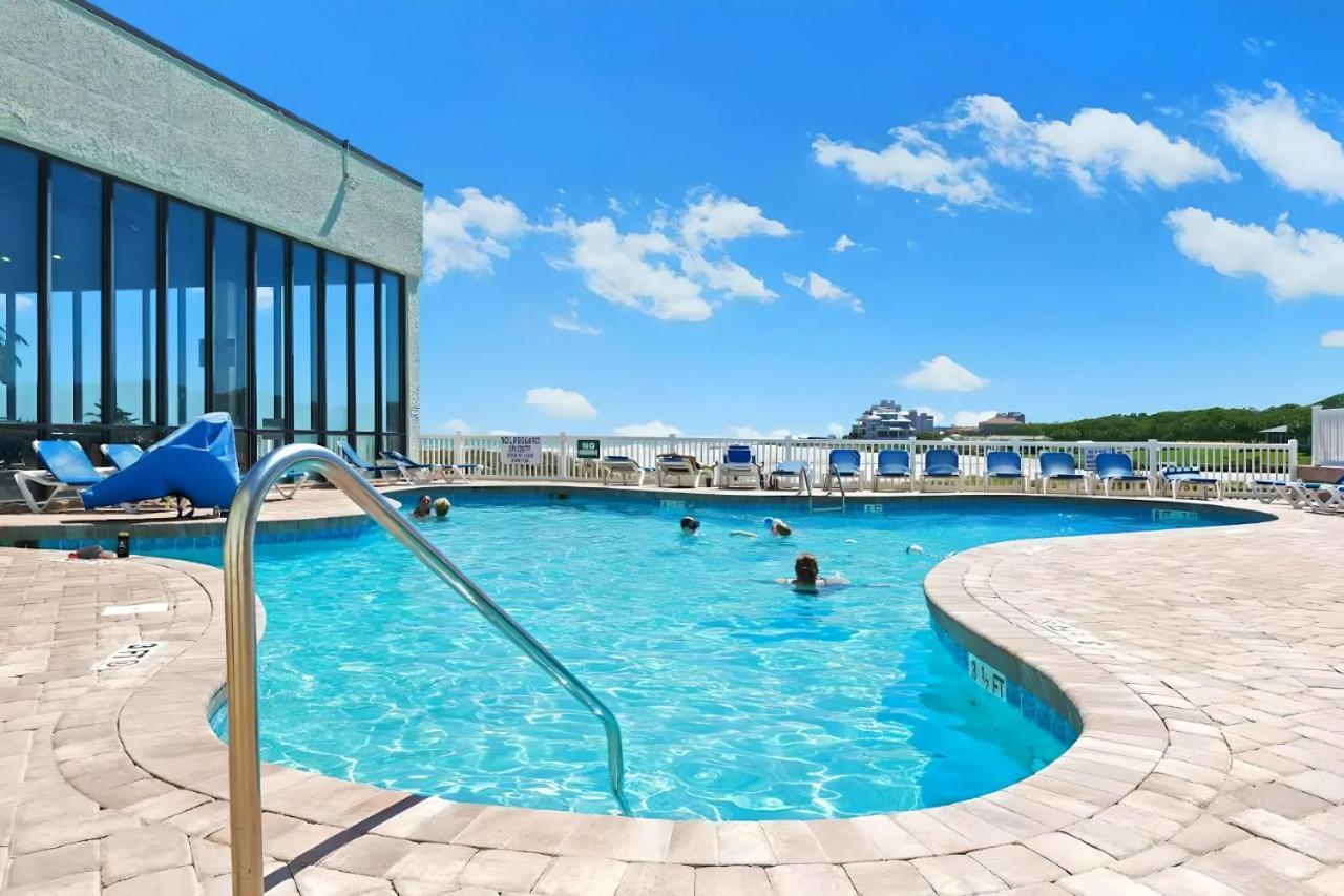 Apartment Sands Club 406, W/ Balcony + Access!