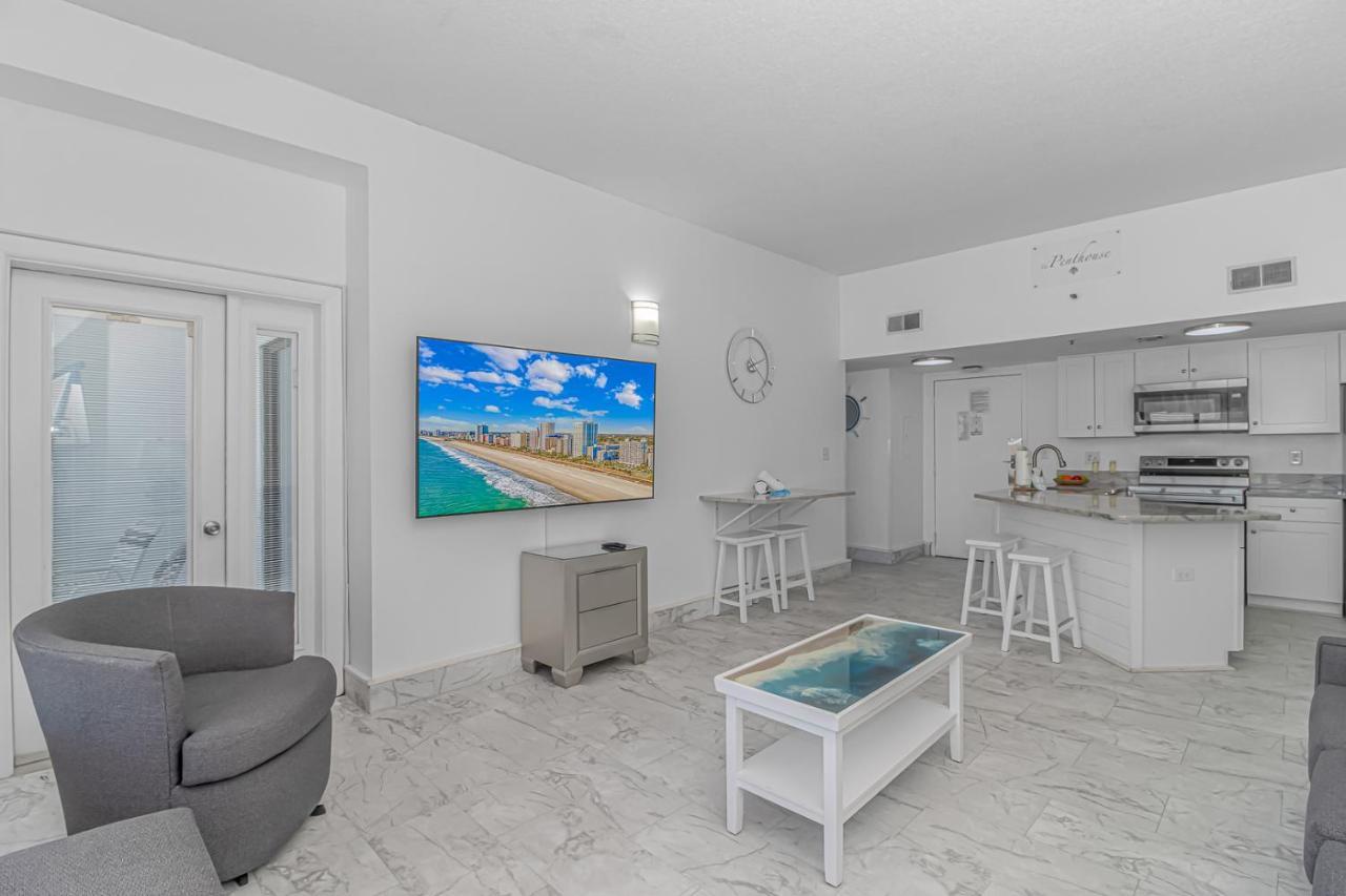 Upscale Penthouse With Incredible Views! Beautifully Renovated - Palace 2308 Holiday home