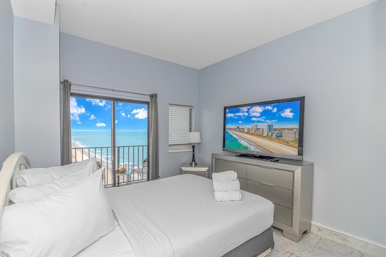 Upscale Penthouse With Incredible Views! Beautifully Renovated - Palace 2308 Holiday home *