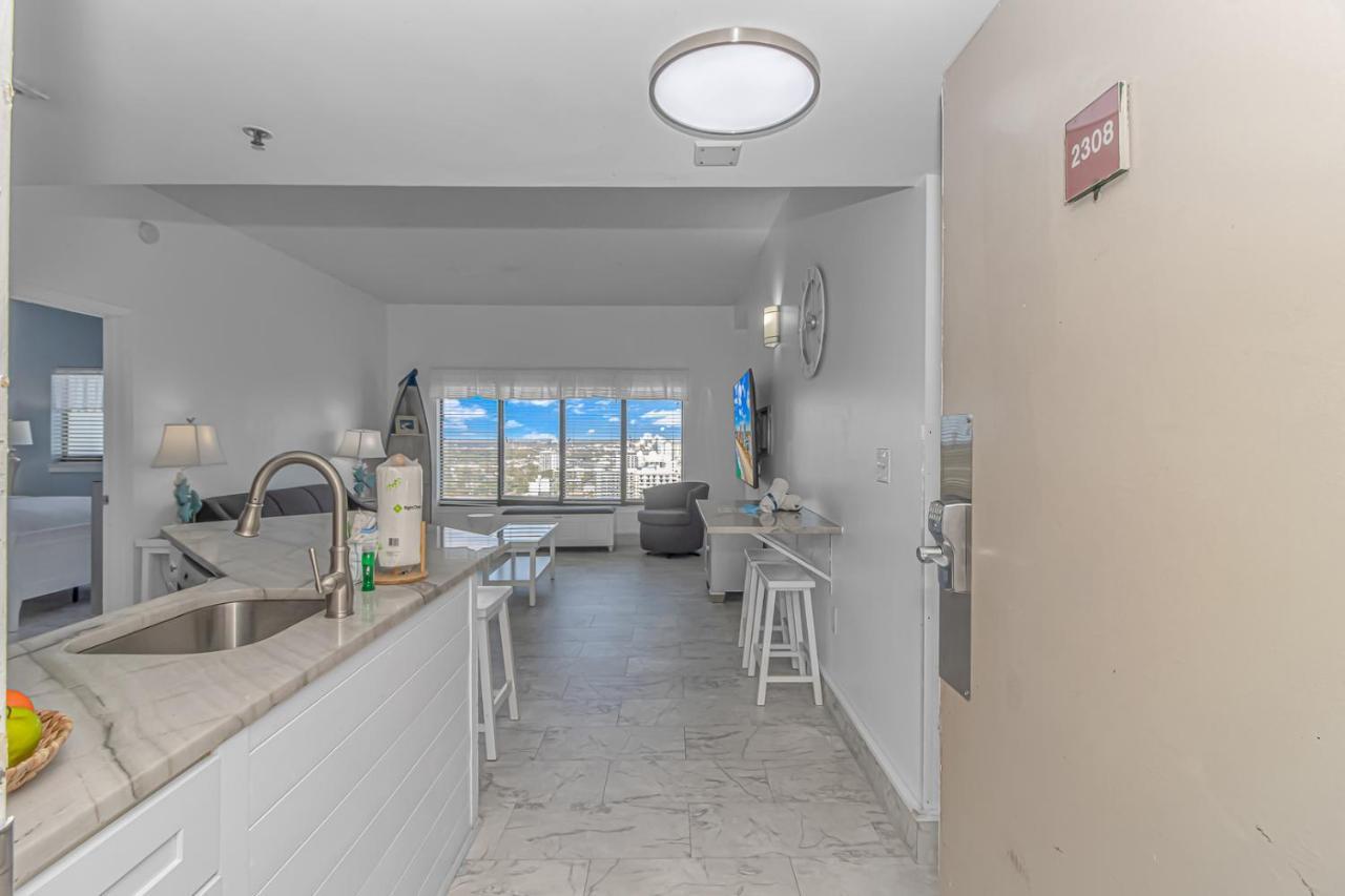Holiday home Upscale Penthouse With Incredible Views! Beautifully Renovated - Palace 2308 *