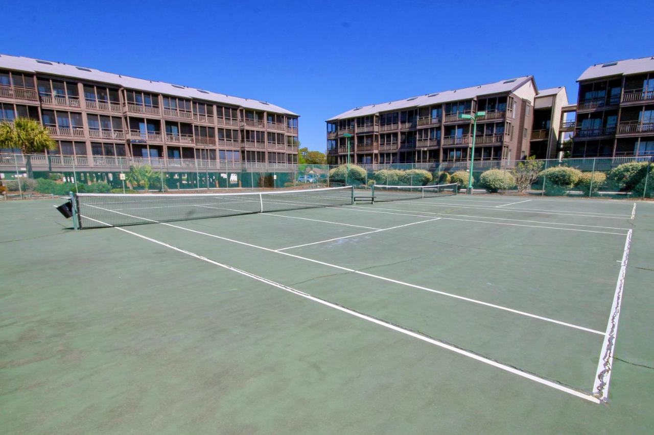 Apartment Tilghman & Racquet 367 *