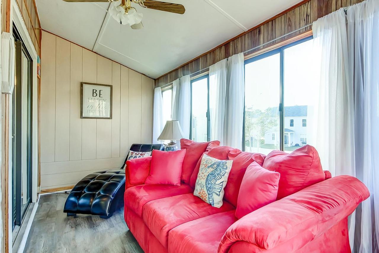 Fairway Village - B6 *